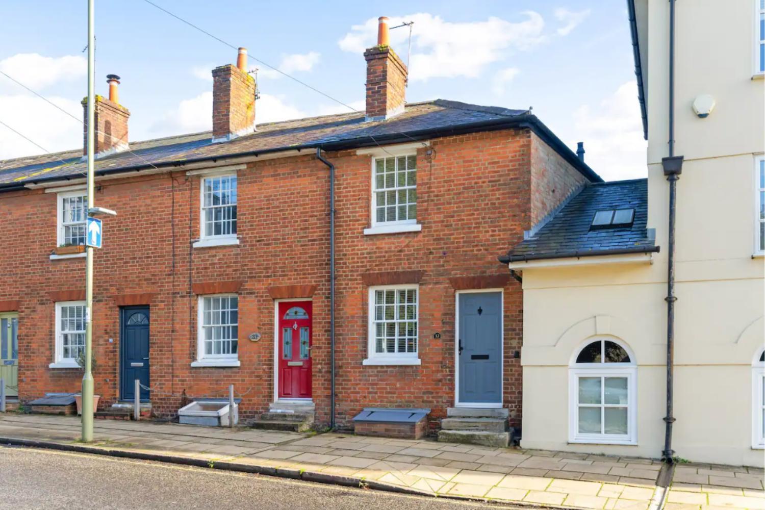 2 Bedrooms Stylish, Gorgeous, Westgate Cottage Retreat, Central Winchester, Free On-Street Parking Permit, With Garden Close To Cathedral - Sleeps 6, Pets Are Welcome, Summer Special Offer! - By Blue Puffin Stays Exterior foto